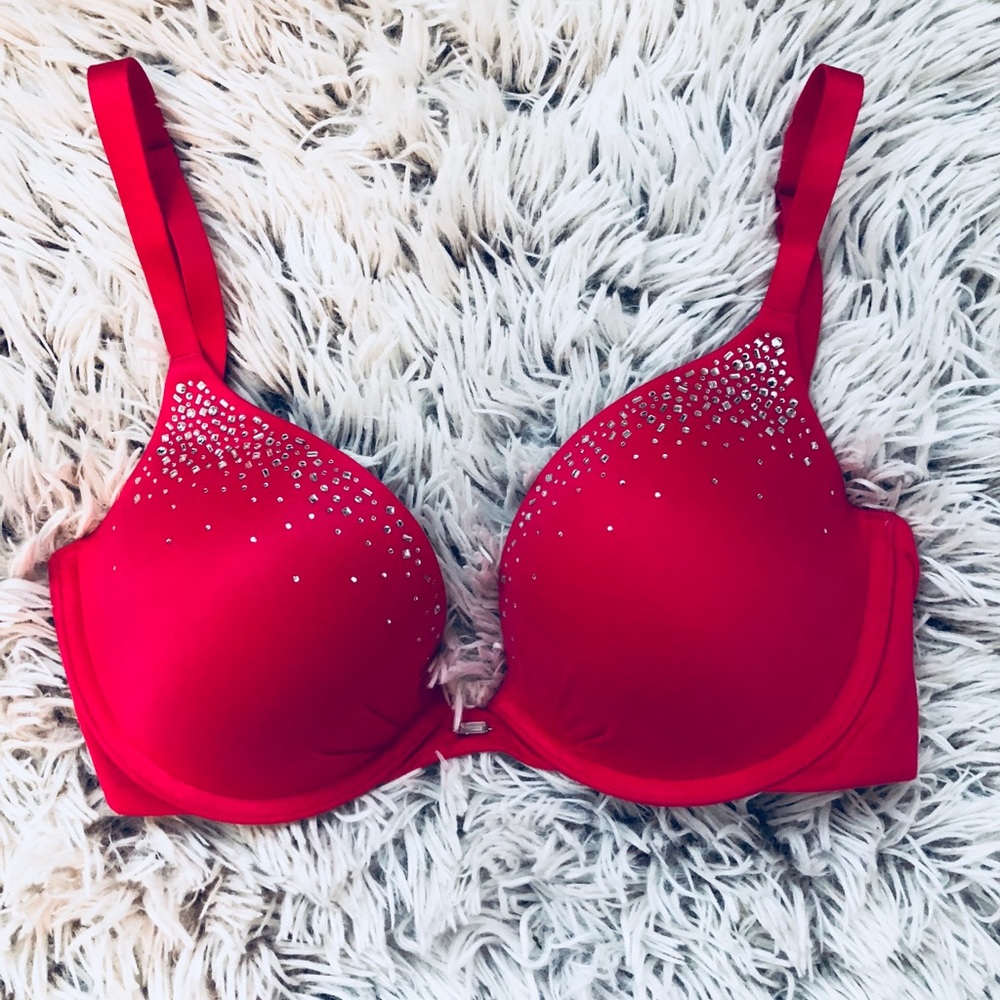 Victoria’s Secret Plunge Push Up Bra